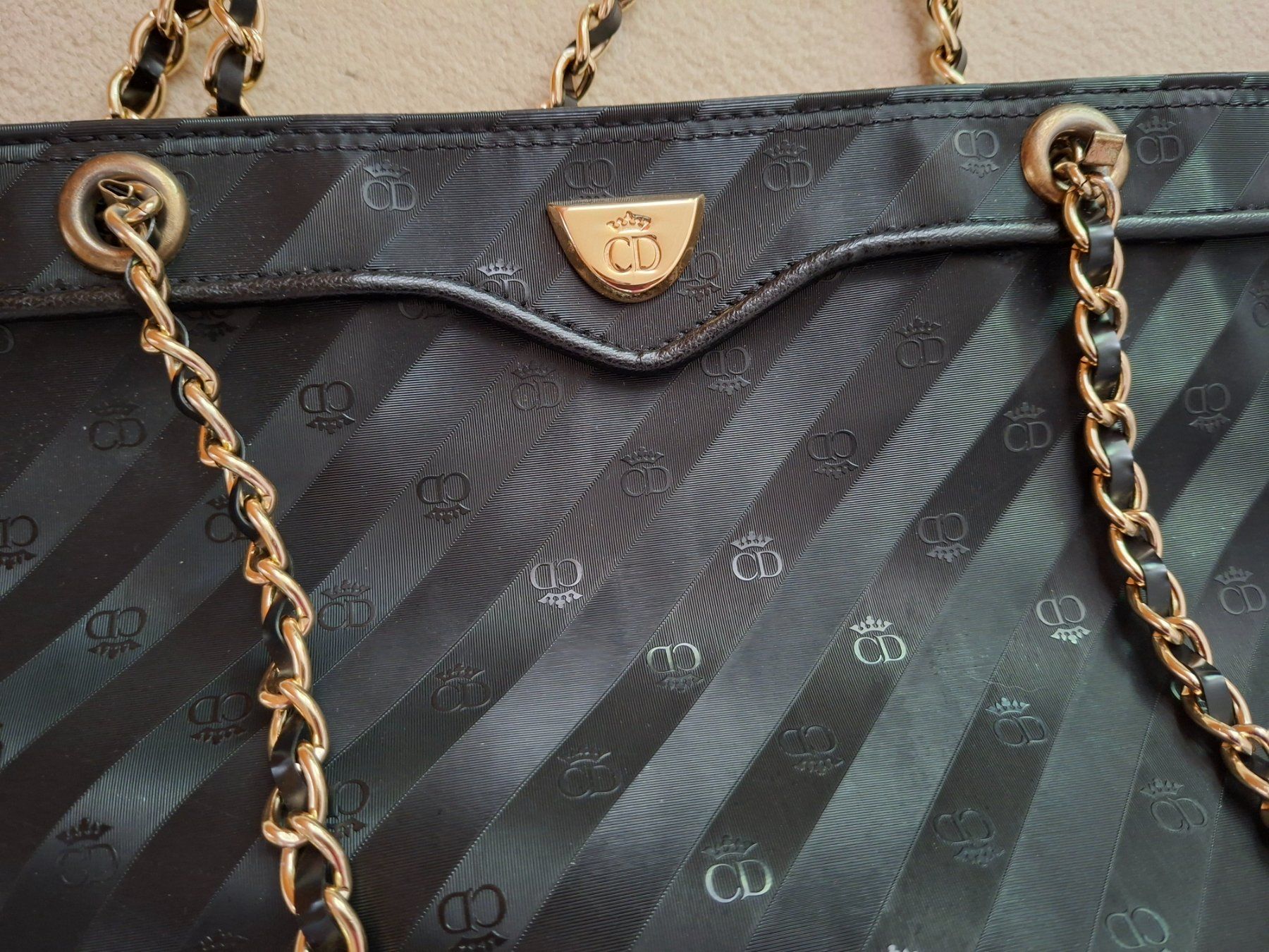 Borse da donna: Handtasche CD Elegance schwarz neuwertig – Usato da Barzheim venduto da spitz01 2