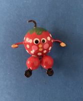 Erdbeerli Brosche Vintage, rot/weiss gepunktet, Süss!