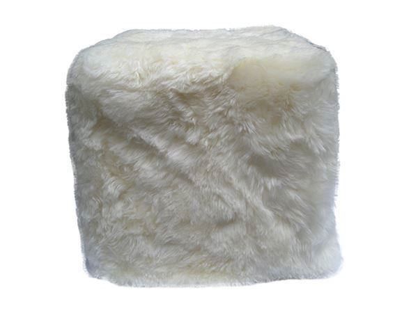 Sgabelli: Lammfell Hocker White – Nuovo e nell'imballaggio originale da Arbedo venduto da patagonialeatherrugs 1