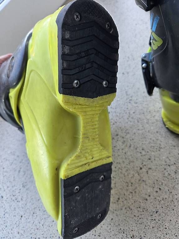 Scarpe per ragazzi: Skischuhe Kinder Grösse 35/36 – Usato da Richterswil venduto da Cputoaster 3