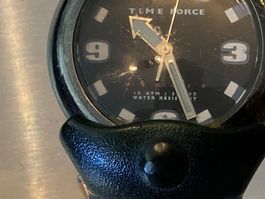 Montre homme Time Force 35mm cuir noir étanche 10 ATM