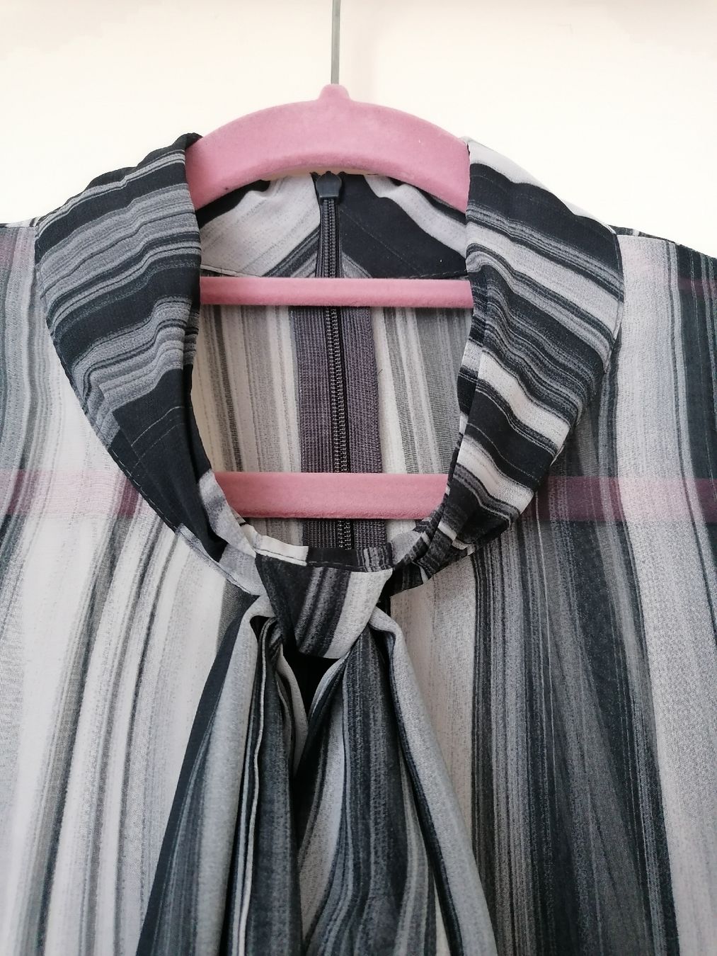 Blusen: Elegante Bluse, Gr. 40 – Neu (gemäss Beschreibung) aus Zug von Annina29 1