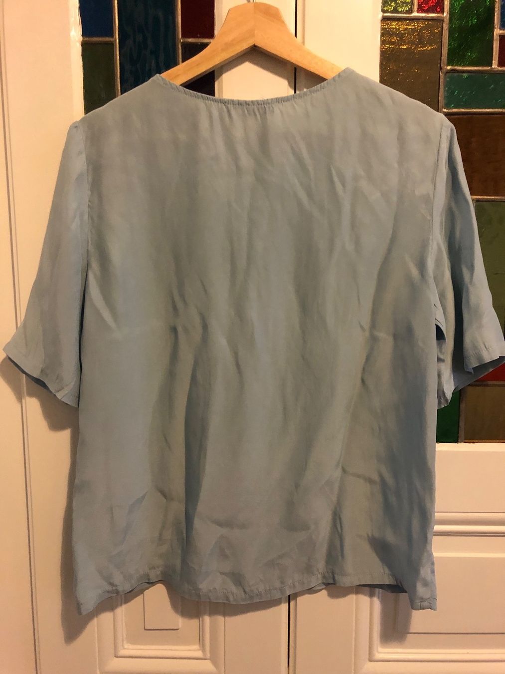 T-Shirts: Hellblaues Seidenshirt – Gebraucht aus Basel von Kalleskaviar 3