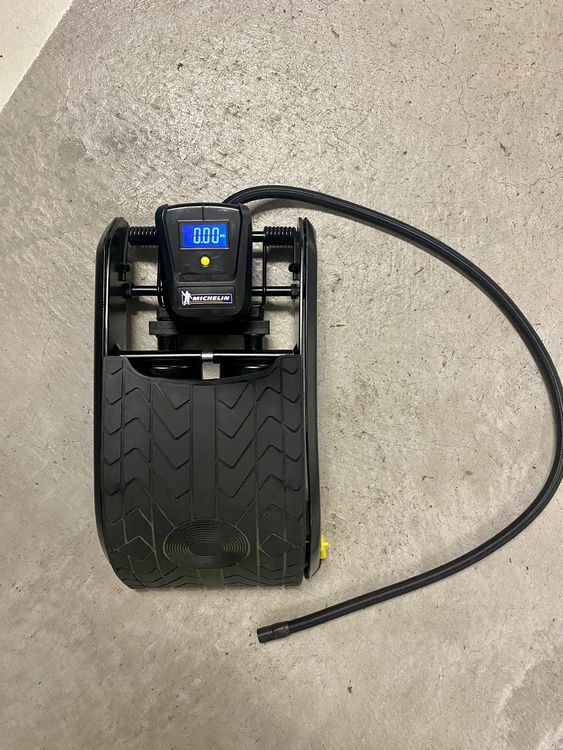 Michelin Voetpomp met Manometer | Webwinkel