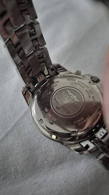 Orologi: SECTOR NO LIMITS – Usato da Nürensdorf venduto da conceicao74 1