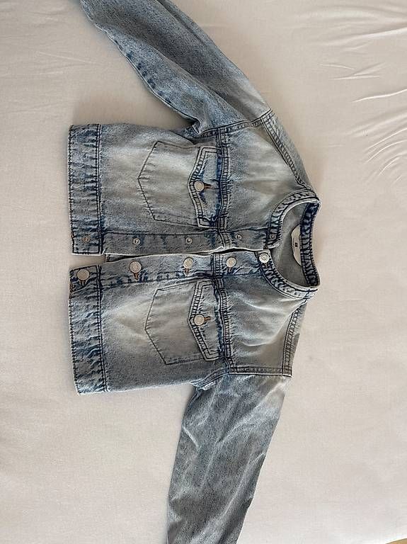 Kleiderpakete & -sets: Jeanshosen/Jacke – Gebraucht aus Emmenbrücke von IrJaDo90 2