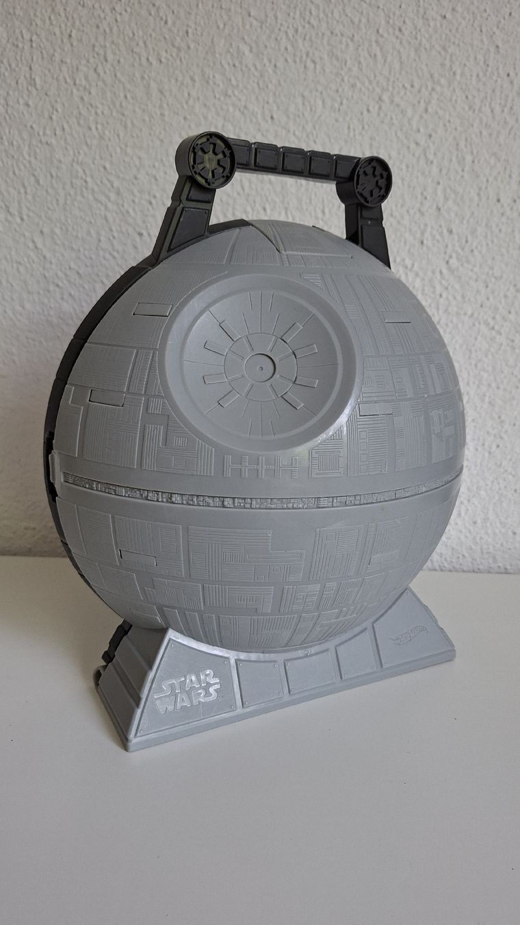 Hot Wheels Giocattoli: Hot Wheels Garage Stars Wars – Usato da Rombach venduto da kelebek12 3