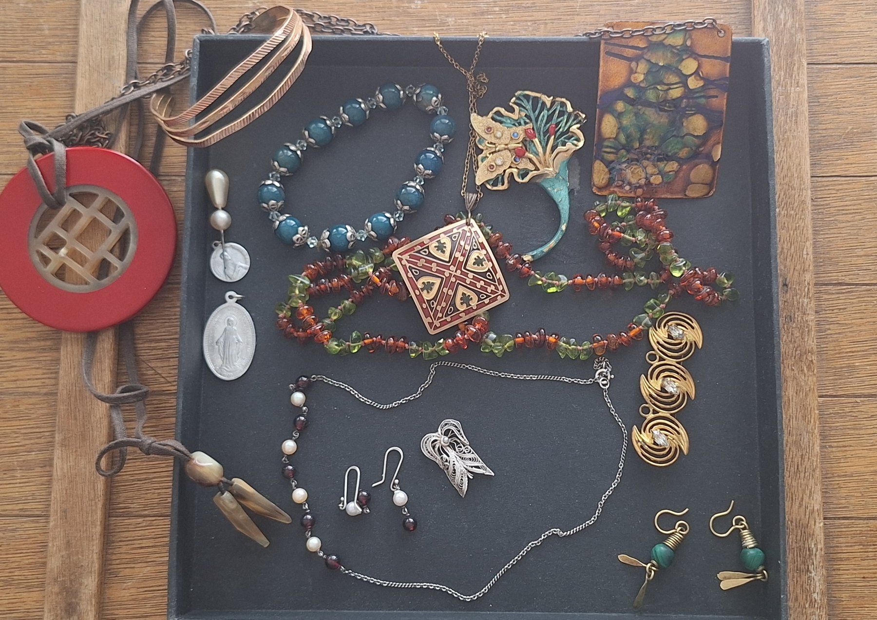 Sonstiger Schmuck: Schmuck Konvolut Damenmodeschmuck diverse Stücke – Gebraucht aus Horgen von OlJaS