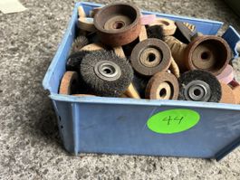 Riesenlot Schleifscheiben in Box