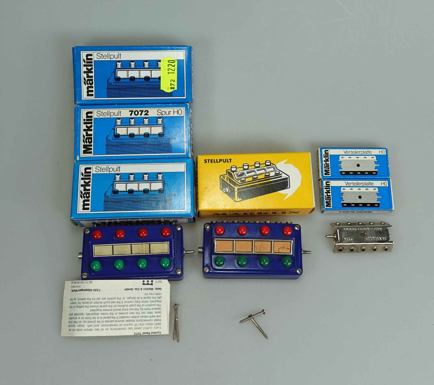 Märklin Modellini di ferrovie: Märklin 4 Schaltpulte und 2 Verteilerplatten – Usato da Niederglatt ZH venduto da bego8172 1