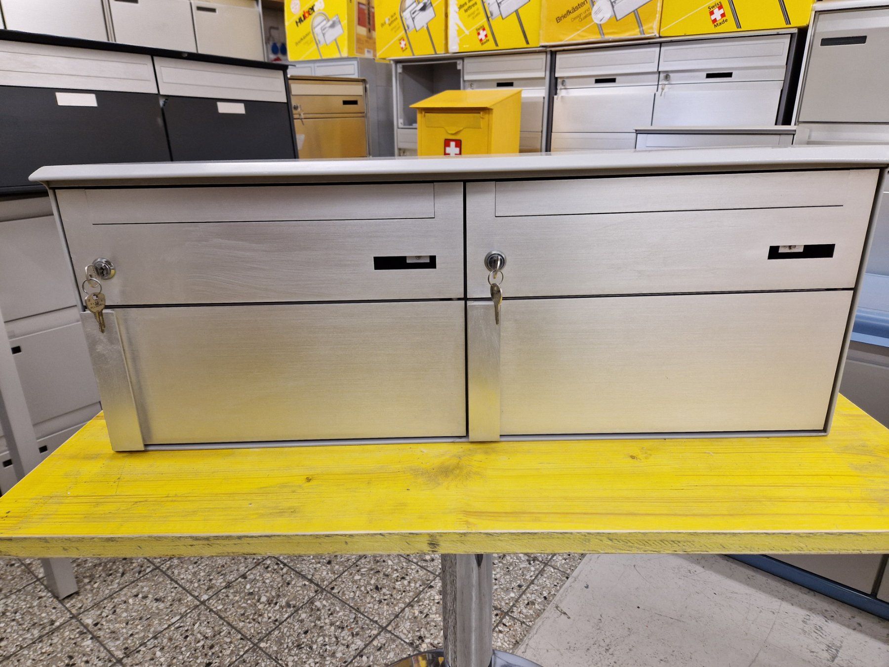 Altro per la casa: 2-er Briefkasten ( Stebler ) – Usato da Wiler b.Utzenstorf venduto da bamaa-shop 1