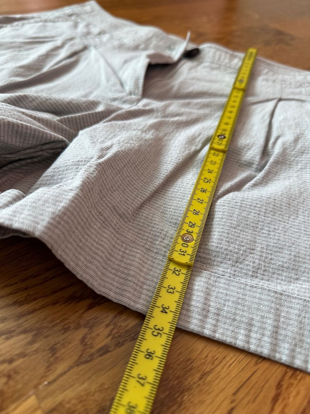 Burberry Pantaloni: Shorts Burberry – Nuovo (secondo la descrizione) da Ebikon venduto da nat_jzh5 4