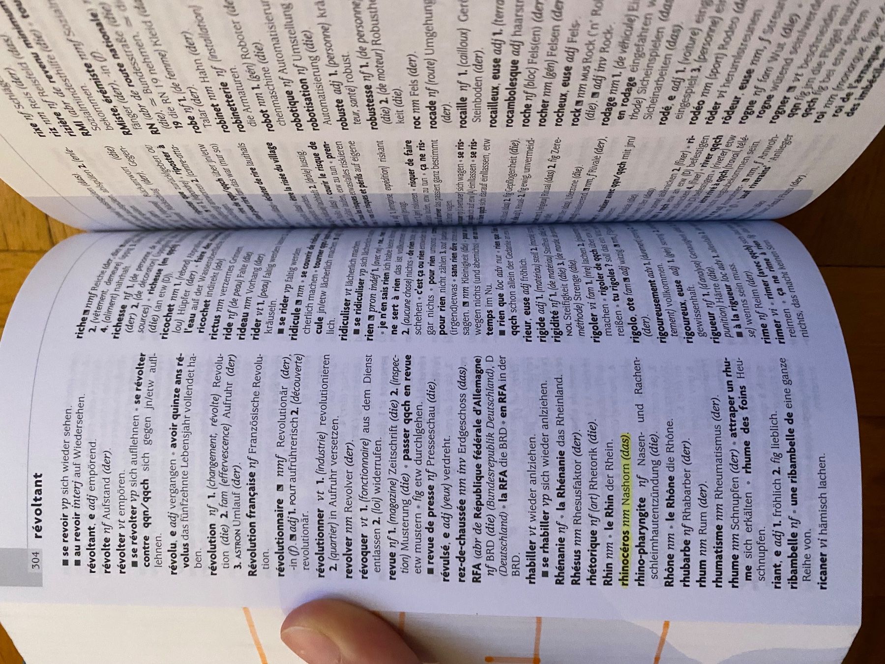 Libri: Deutsches Wörterbuch Larousse – Usato da La Tour-de-Peilz venduto da leu_hnf6 3