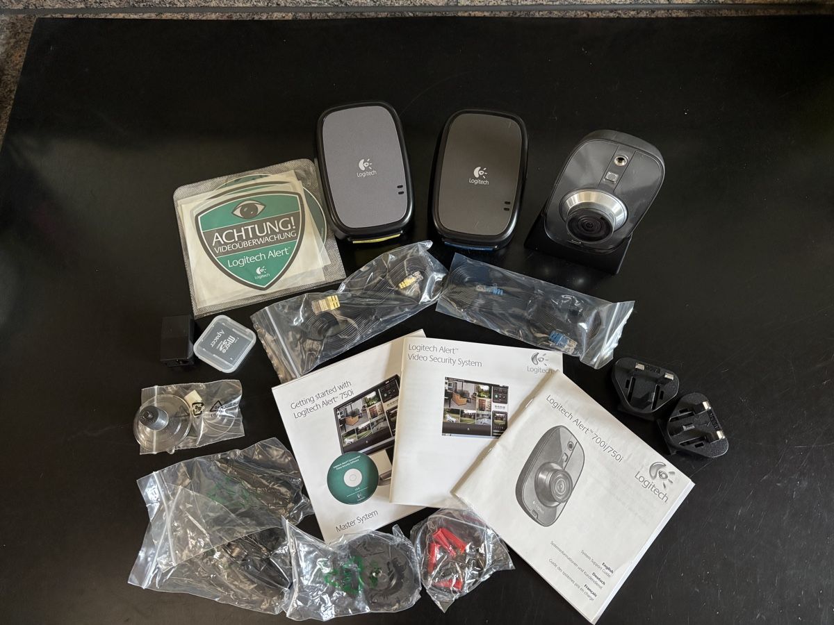 Alarmanlagen: Logitech Alert Video Security System 700i750i – Neu (gemäss Beschreibung) aus Jona von WaJaggi 2