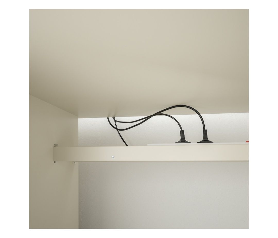 Ikea Scrivanie: Scrivania VEBJÖRN - IKEA – Usato da Bellinzona venduto da Skiley99 1