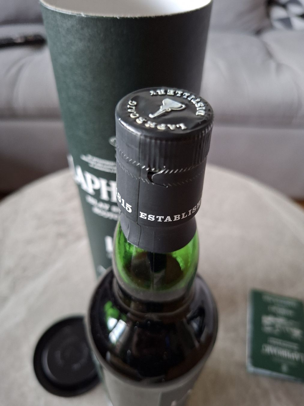 Laphroaig Spiritueux: Laphroaig Lore Islay Single Malt Scotch Whisky, 70cl 48% – D'occasion à Kriens par Arthur73 2