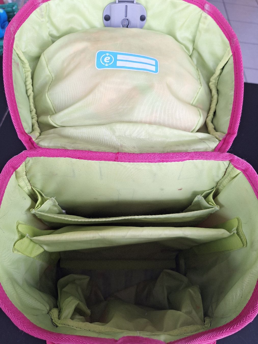 Ergobag Sacs & sacs à dos: Ergobag Schulrucksack, Pink mit Sternen – D'occasion à Wilen b. Wollerau par kaffirank 2