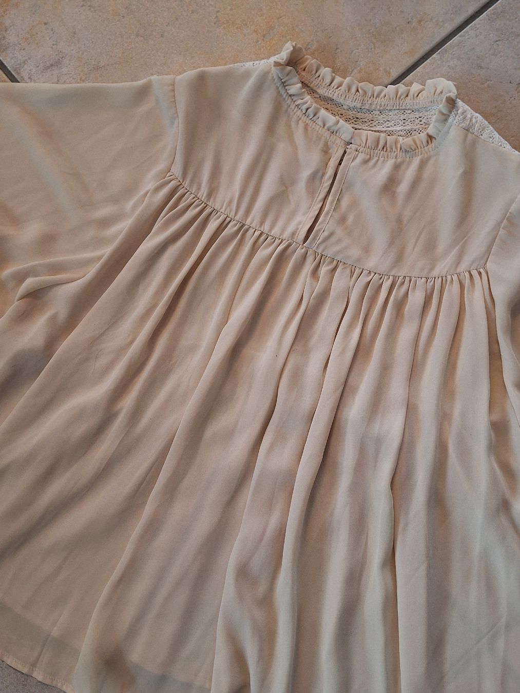Camicette: Engelsbluse beige – Usato da Rheinfelden venduto da Cleopatra2000 4
