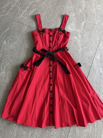 Hell Bunny Kleid mit Pünktli, Grösse S, rot/schwarz, Sommer!