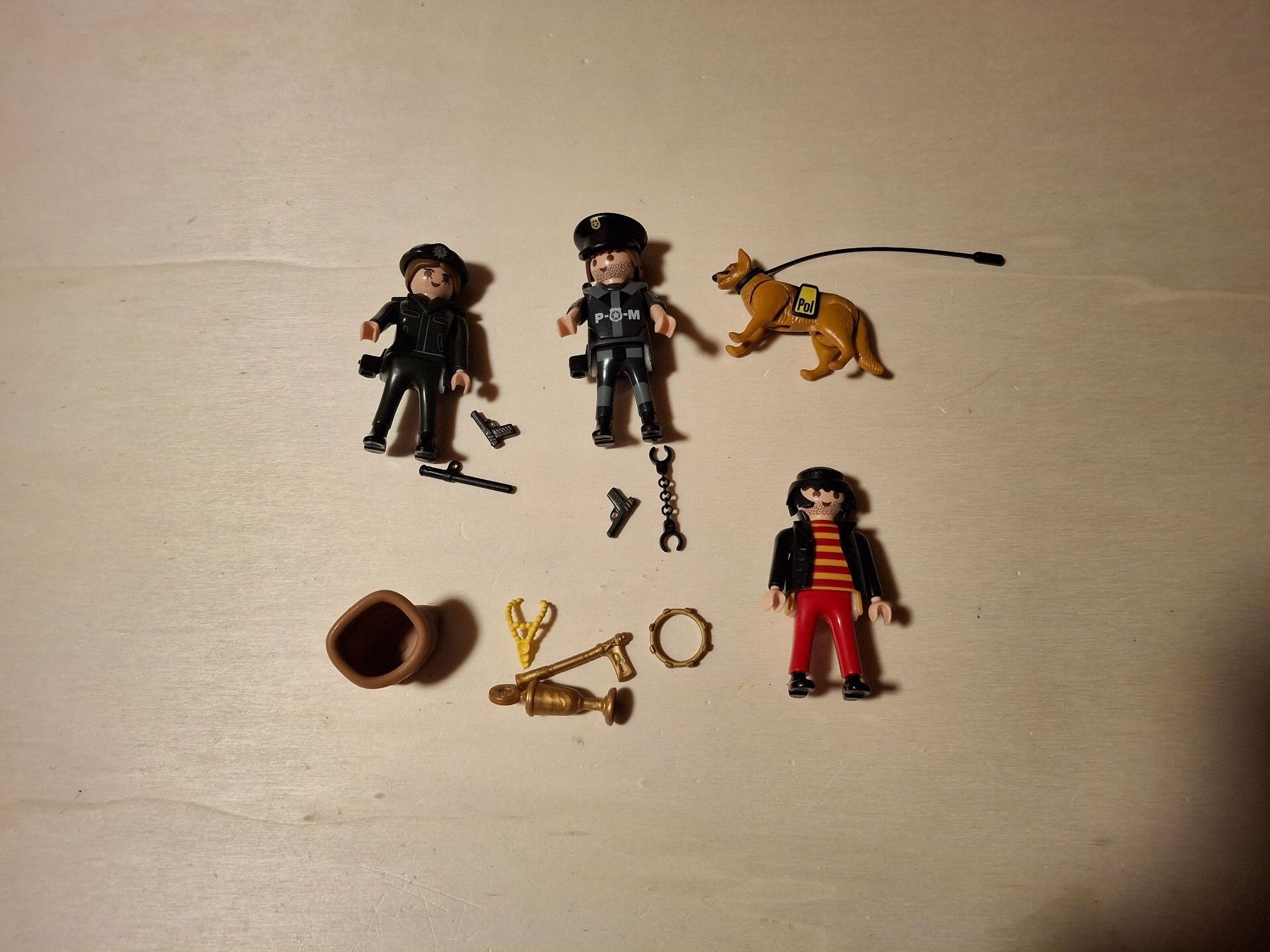 Playmobil Giocattoli: Playmobil. Arrestation musclée ! – Usato da Savièse venduto da 12-8-24 1