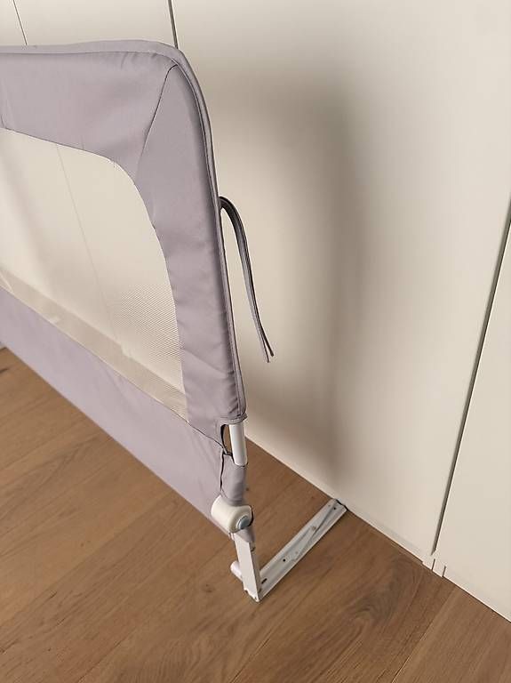 Lauf- & Sicherungsgitter: COCON Bettgitter Grau – Gebraucht aus Malters von LSPeace 3