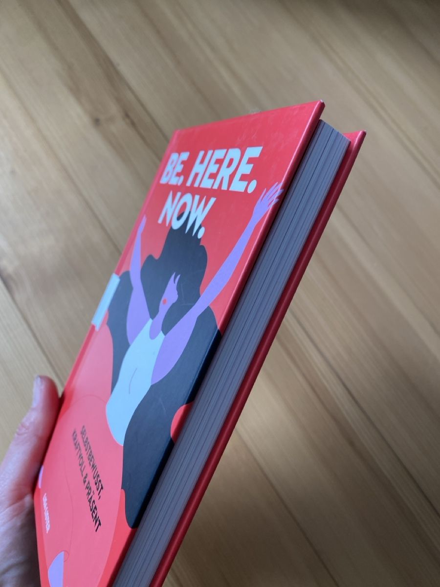 Libri: "Be Here Now" - Lisa Lister Buch – Nuovo (secondo la descrizione) da Villmergen venduto da Fabiola22 2