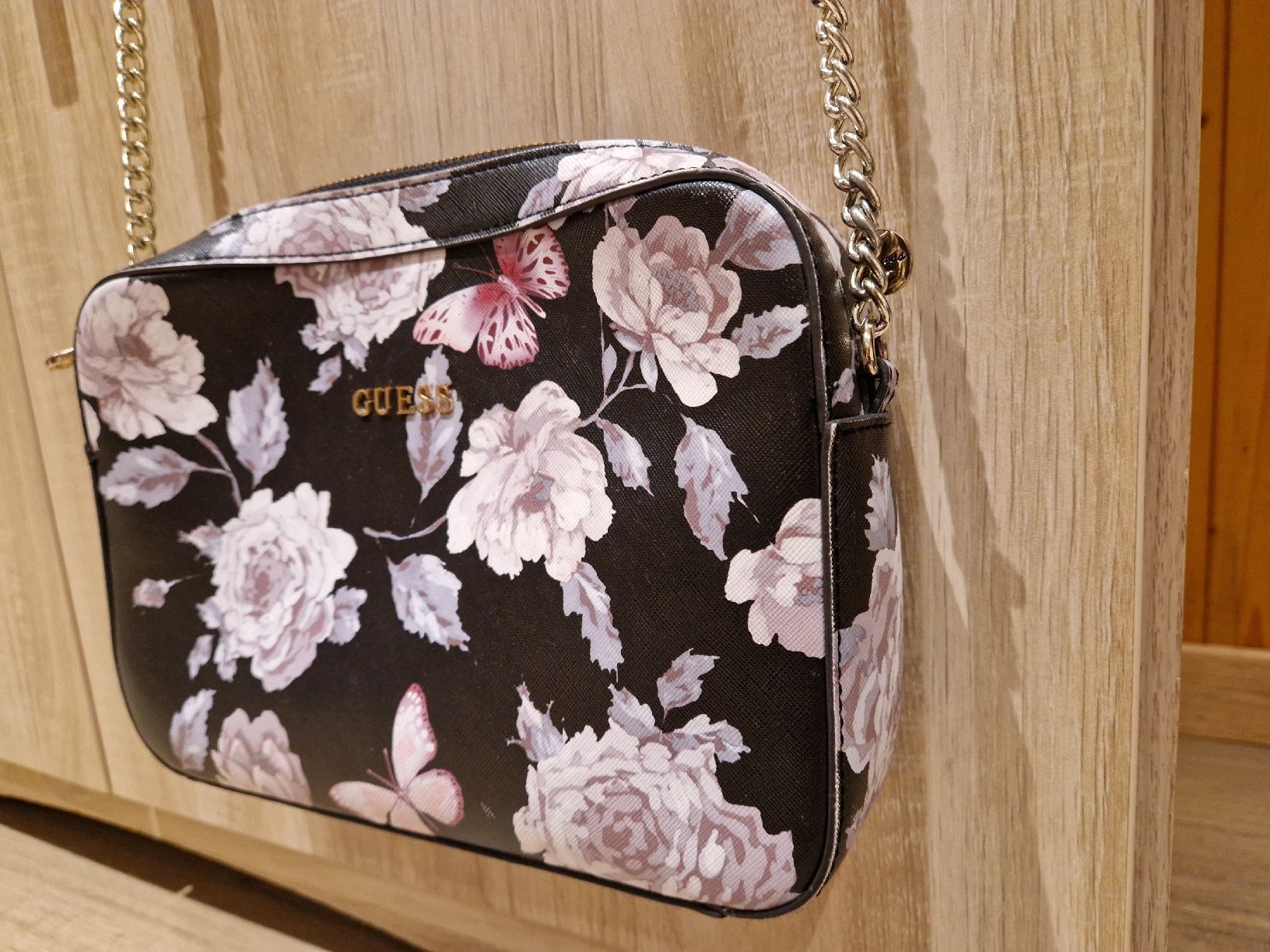 Guess Borse da donna: Guess Handtasche, Tasche, Umhängetasche – Usato da Saanenmöser venduto da 60ies 3