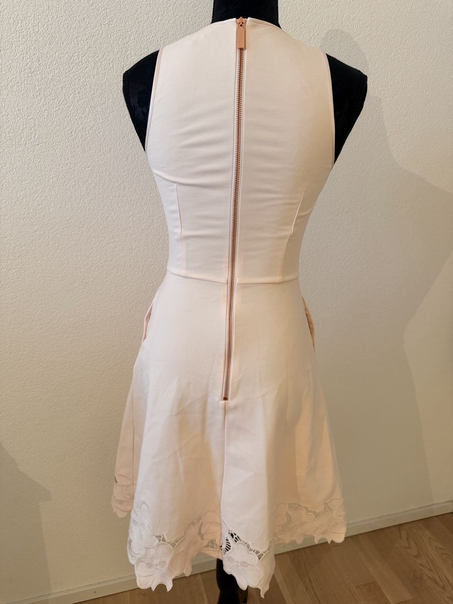 Ted Baker Vestiti: TED BAKER Kleid Size 0 – Usato da Rorschach venduto da nan_8rts 3