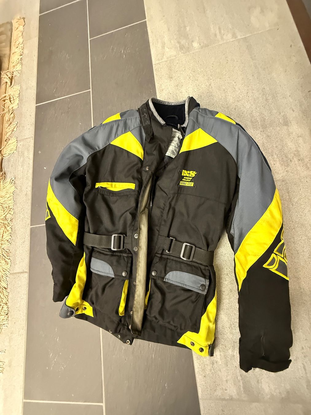 IXS Giacche: Motorradjacke Marke xs – Usato da Aegerten venduto da Nascar69