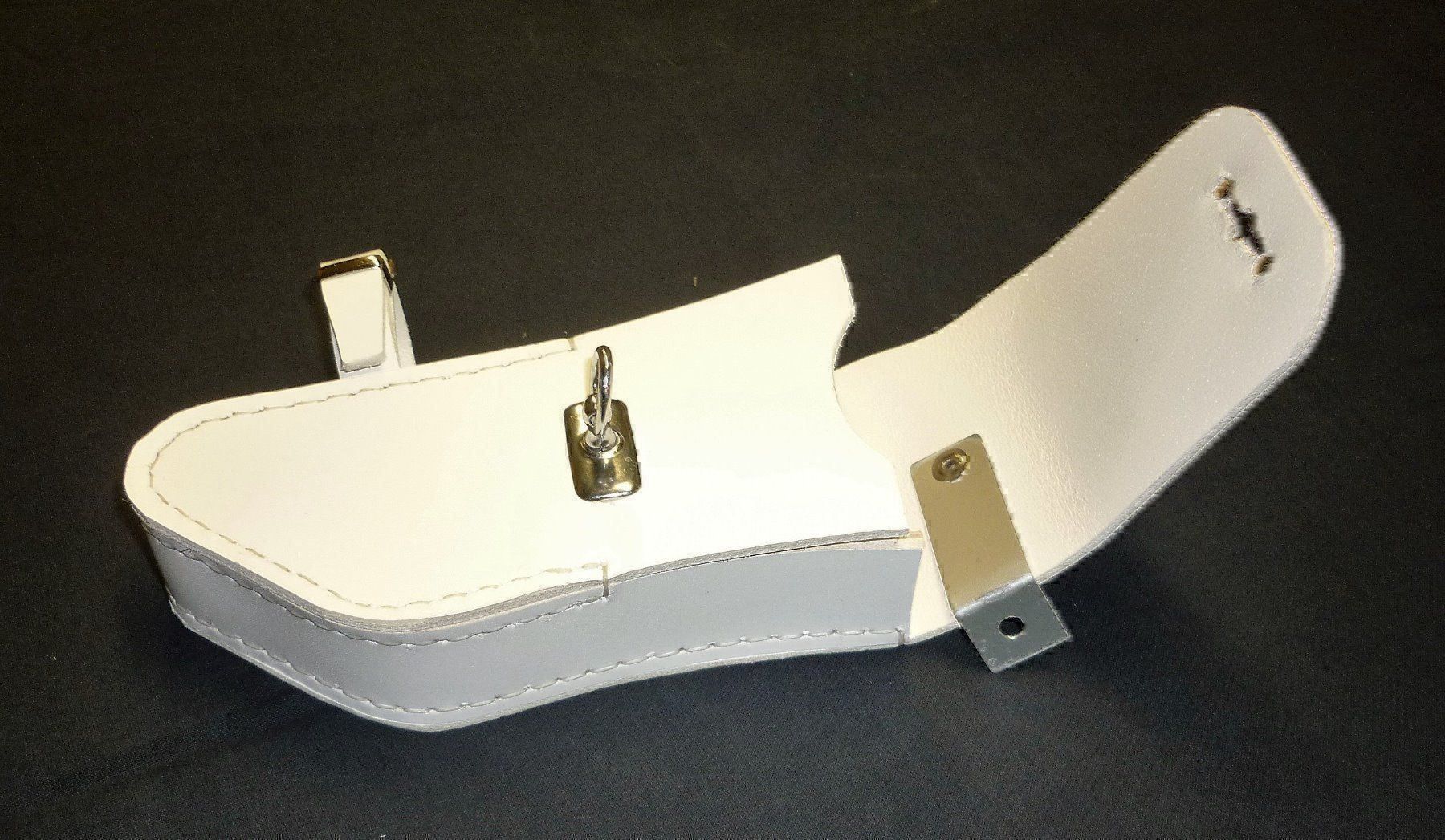 Altro in  Abbigliamento & Accessori: Leder Werkzeug Etui Sachs 502 – Nuovo (secondo la descrizione) da Malters venduto da DPHandel 4