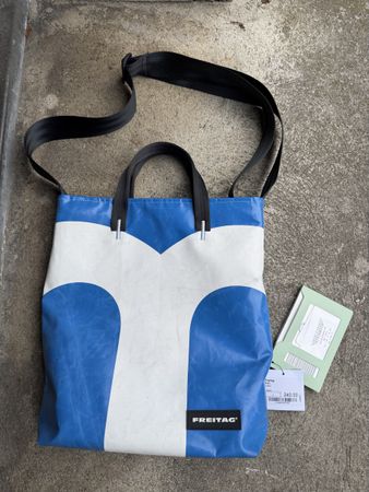 Freitag Tasche blau weiss neueertig mit Beleg 