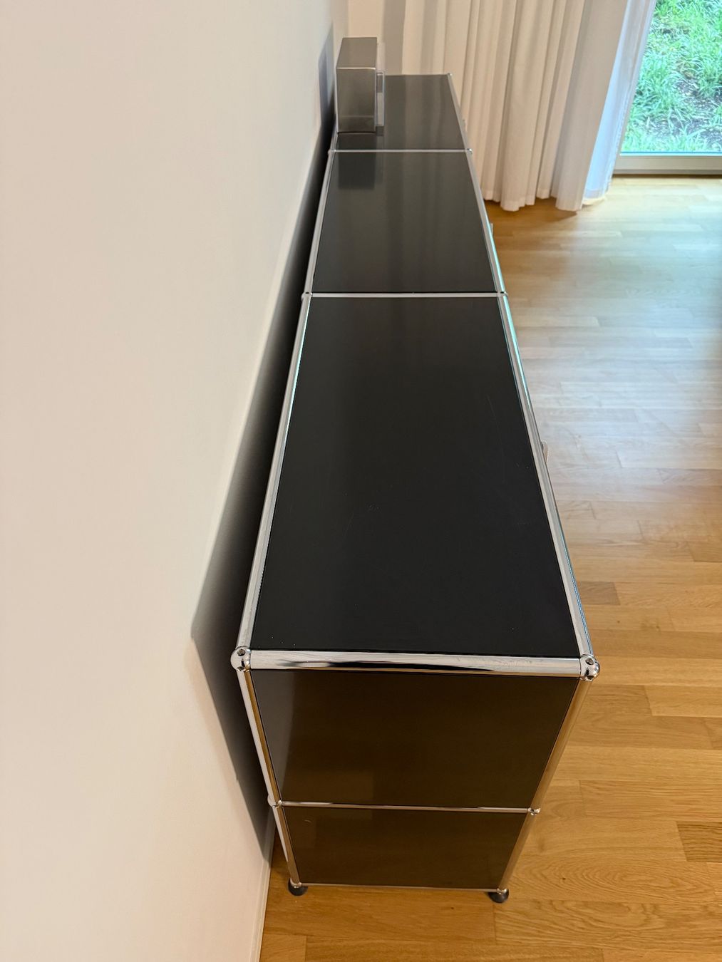 USM Scaffali: USM Haller Sideboard mit 6 Klappen, schwarz – Usato da Zürich venduto da ERATOMIUM 4