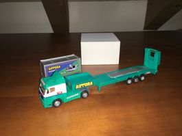 Mercedes 1850 Fahrzeugtransporter - Perfekt zu Hot Wheels