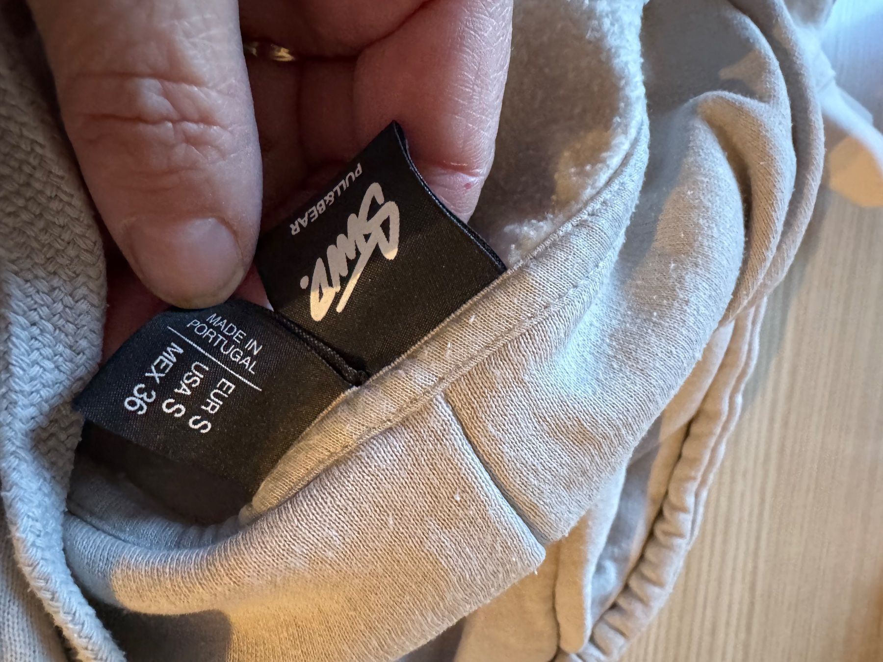 Pull&Bear Maglioni & Felpe: Pull Pull @ bear Taille S Caro – Usato da Veyrier venduto da Kimedovapa_1 2