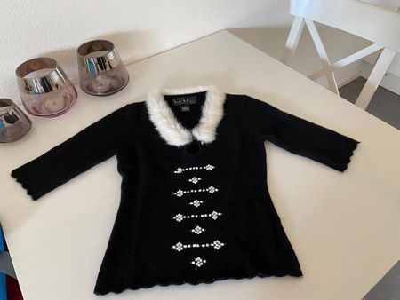 Süsser Pullover Nicole Miller S schwarz 100% Kaschmir