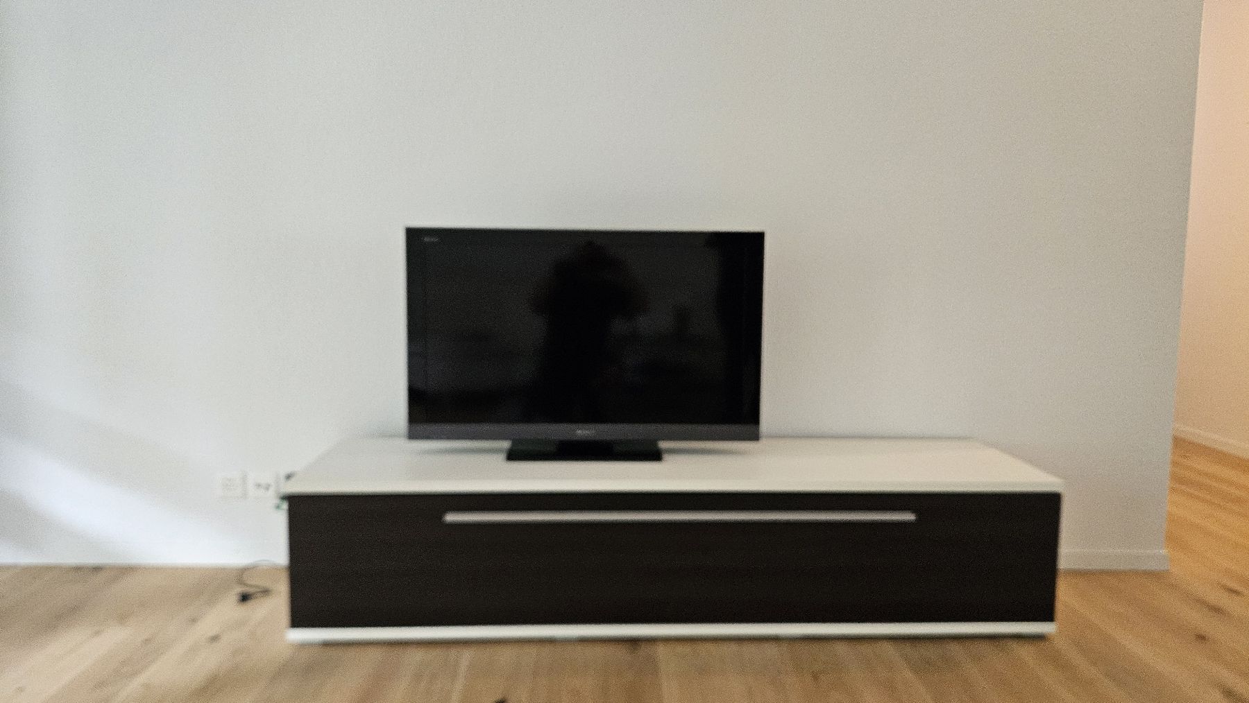 Mobili TV: Lowboard Weiss – Usato da Hinwil venduto da Thomehack