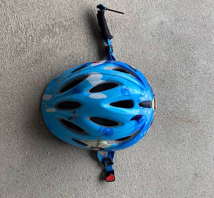 Caschi: Casque de vélo enfant – Usato da Les Breuleux venduto da Yfridolin 4
