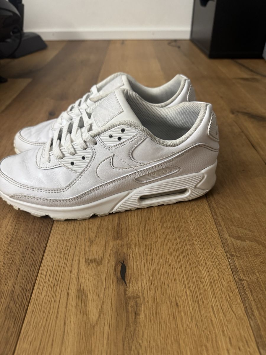 Nike Scarpe da uomo: Airmax 90 Weiss Grösse 42 – Usato da Rapperswil SG venduto da dia_p6d7 3