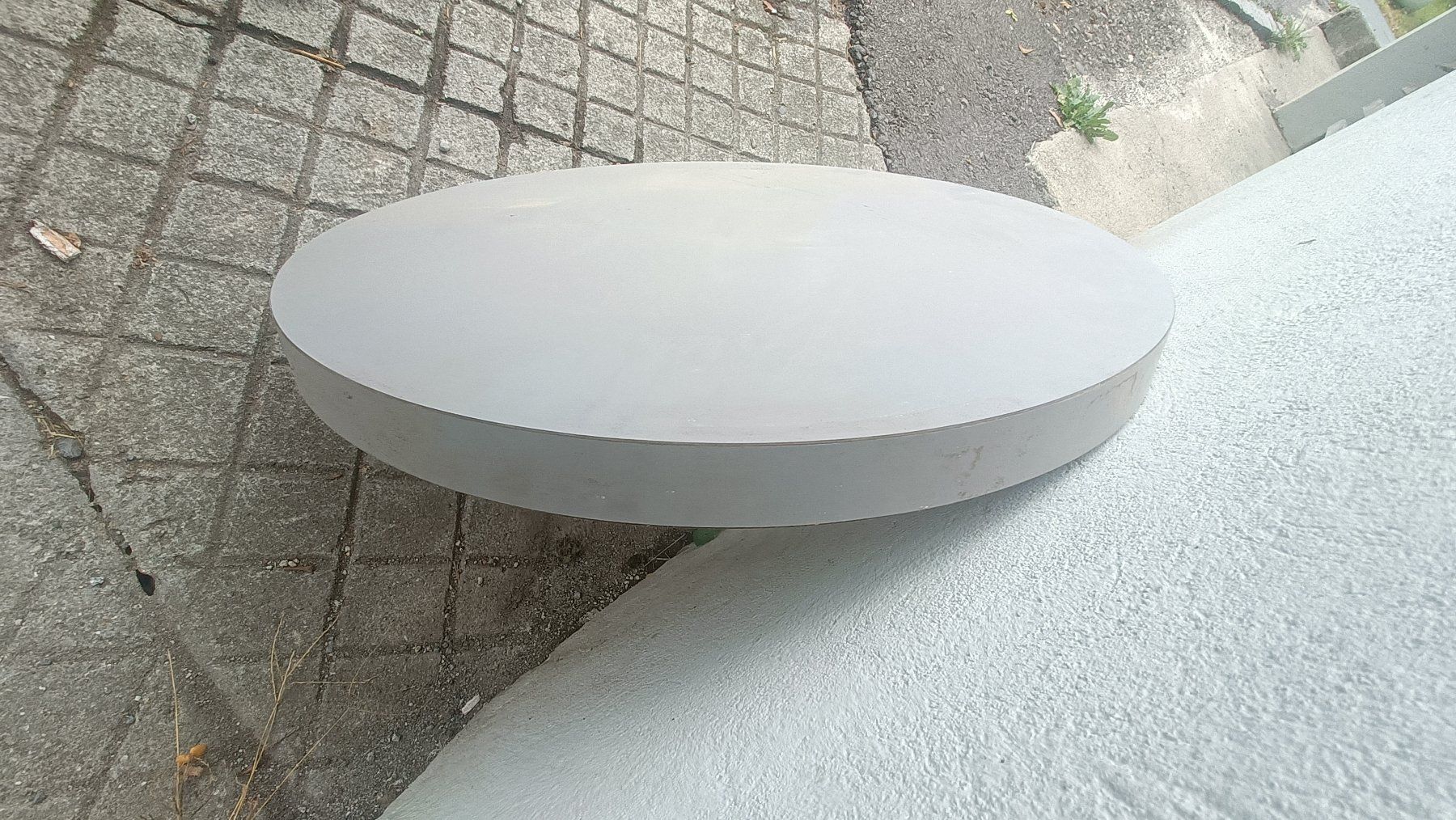 Piatti di portata: Tischplatten (hellgrau) – Usato da Schübelbach venduto da ar8862-ch