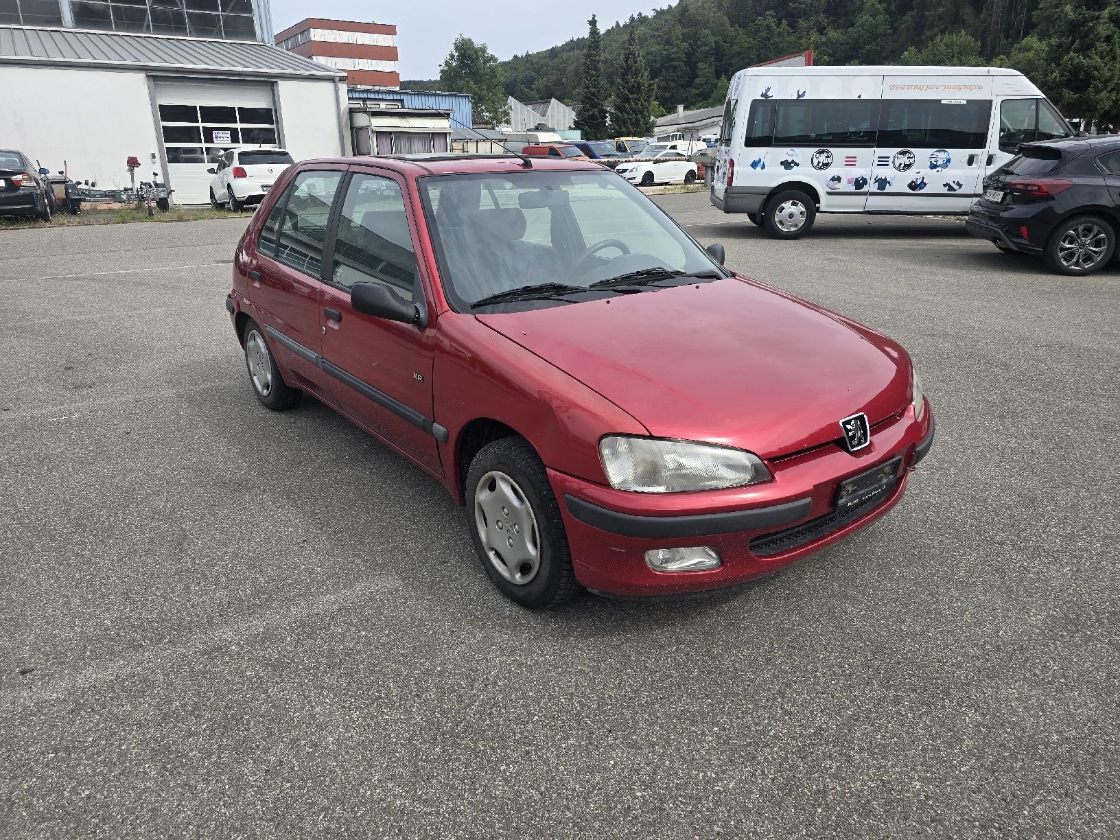Peugeot Automobili: peugeot 106 1.1 – Usato da Thayngen venduto da Central5 1