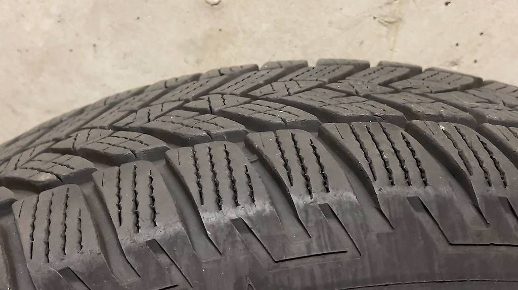 Pneumatici & Ruote complete: 4x roues complètes d'hiver SUV – Usato da La Plaine venduto da fidesmerus 2