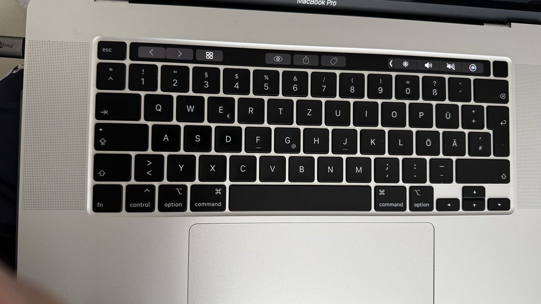 Apple Notebooks: 2019 MacBook Pro 16 – Gebraucht aus Schwyz von wil_y9f7 5