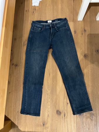 Jeans dunkelblau Stright Gr. 32/30