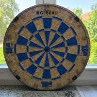 Dartscheibe mit 6 Darts - Neu und Originalverpackt