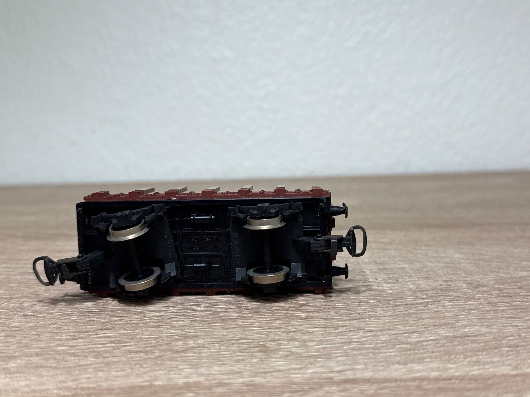 Kleinbahn Modelleisenbahnen: Kleinbahn Güterwagen H0 (276) – Gebraucht aus St-Aubin-Sauges von Lo_Go 4