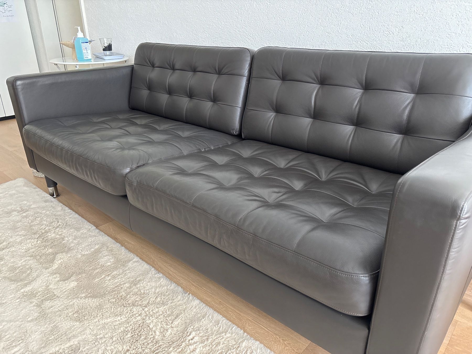 Ikea Divani: Canapé en cuir IKEA – Usato da Le Landeron venduto da rel_tp5n 2