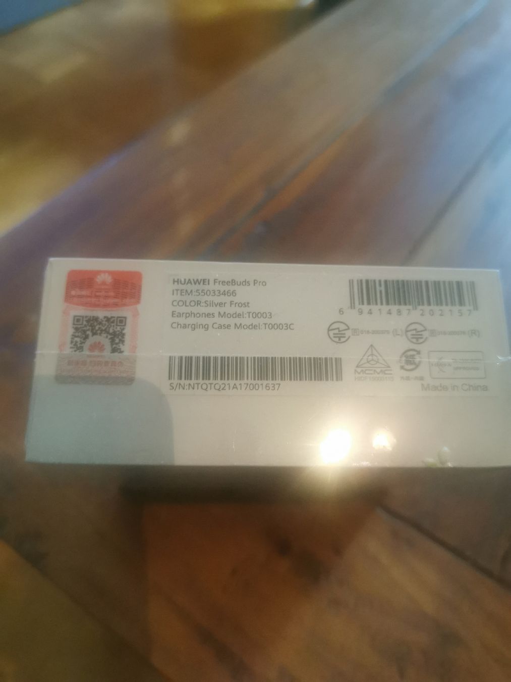 Huawei Cuffie: Écouteurs HUAWEI FreeBuds Pro, argent, neuf. Compatiblé  – Nuovo e nell'imballaggio originale da Genève venduto da sar_wnp8 1