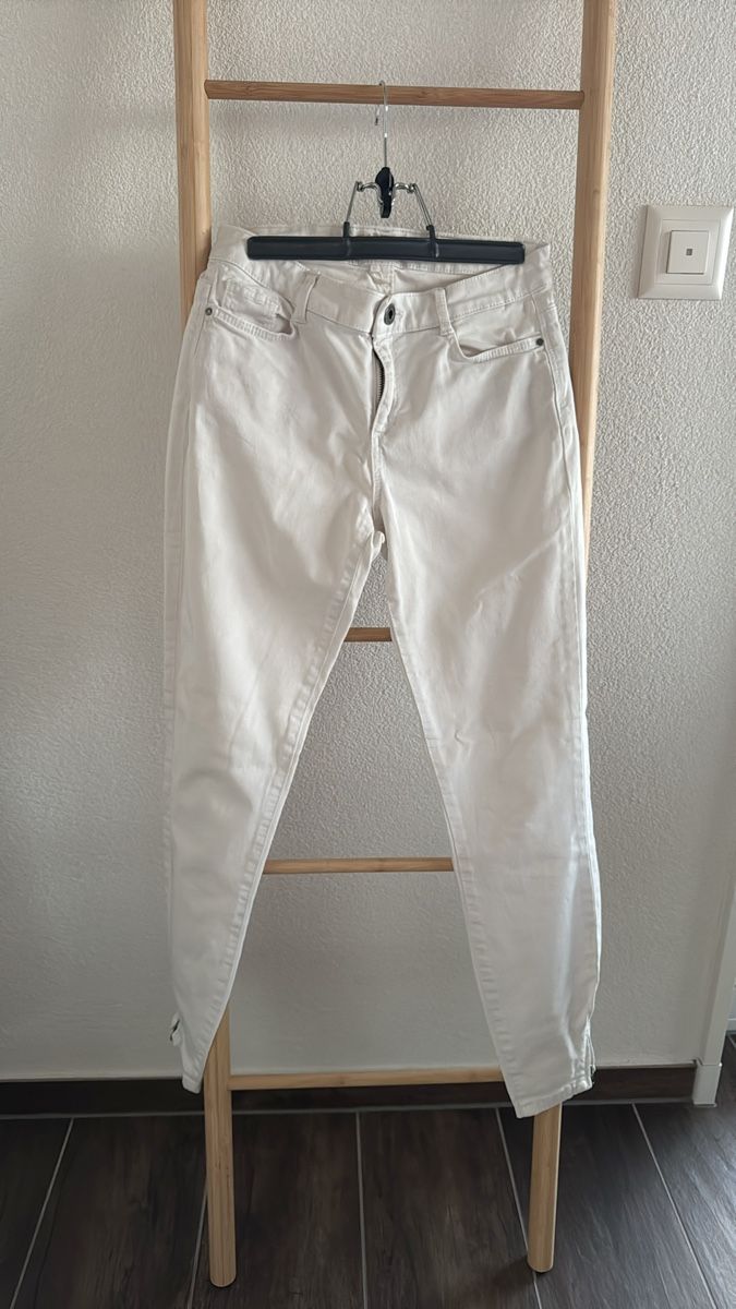 Esprit Jeans: Jean blanc élégant ESPRIT t.34 – Usato da Treyvaux venduto da MLRL