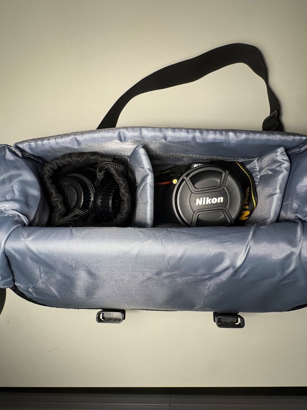 Nikon Kamera: KIT Nikon D5600 + objectifs + housse et accessoires – Gebraucht aus Ecublens VD von sal_7v7z 3