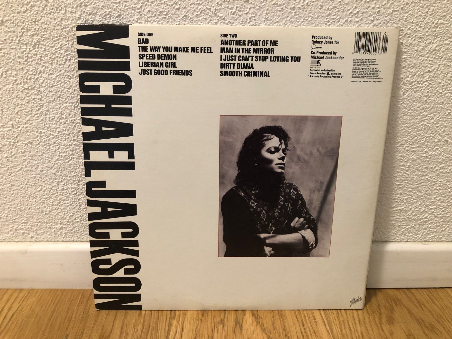 Dischi in vinile: MICHAEL JACKSON - BAD LP 1987 MIT INNER SLEEVE – Usato da Zofingen venduto da kartengeheimniss 2